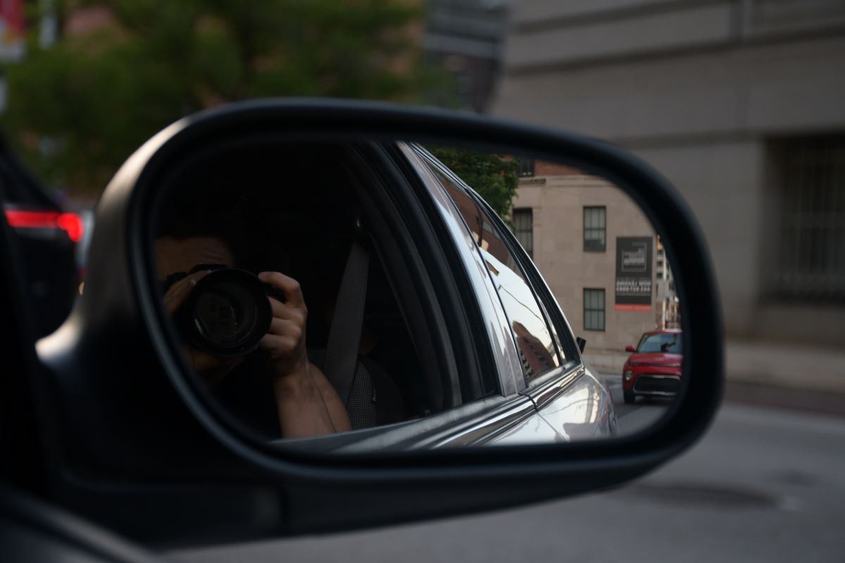 car_mirror_shot